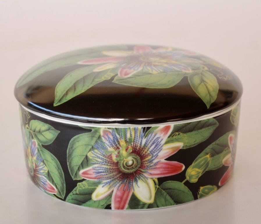 Round Flat Black Granadilla Box With Lid